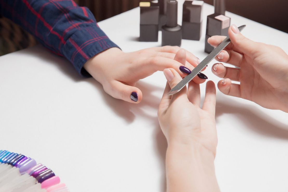 Manicura femenina